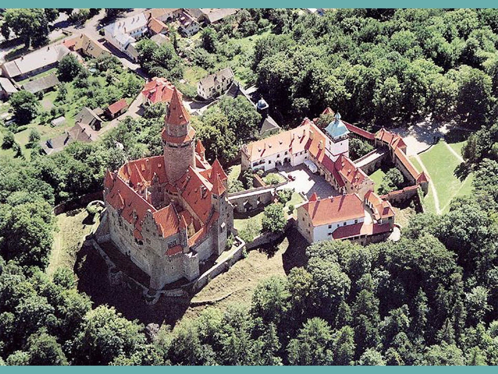 bouzov_let_jpg